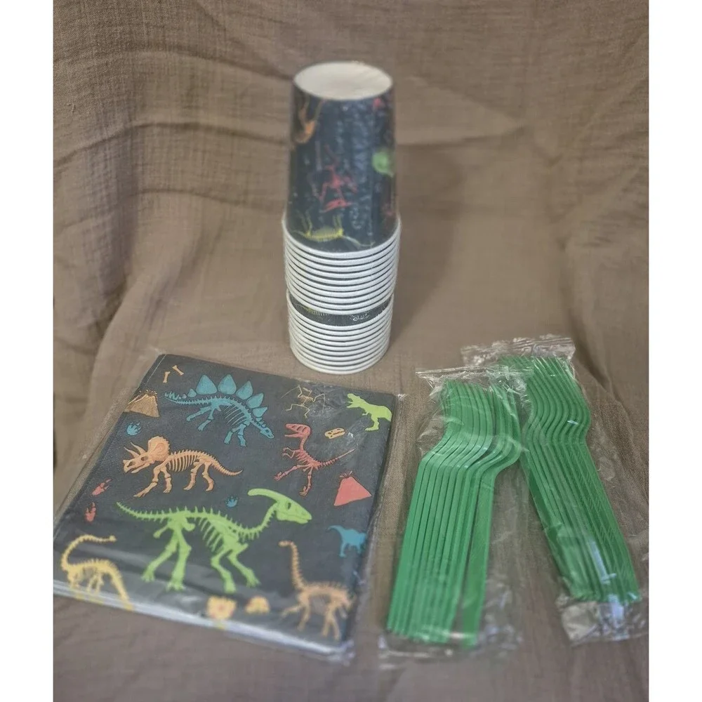 Dinosaur Happy Birthday Party Tableware Set Plates 20 Guests